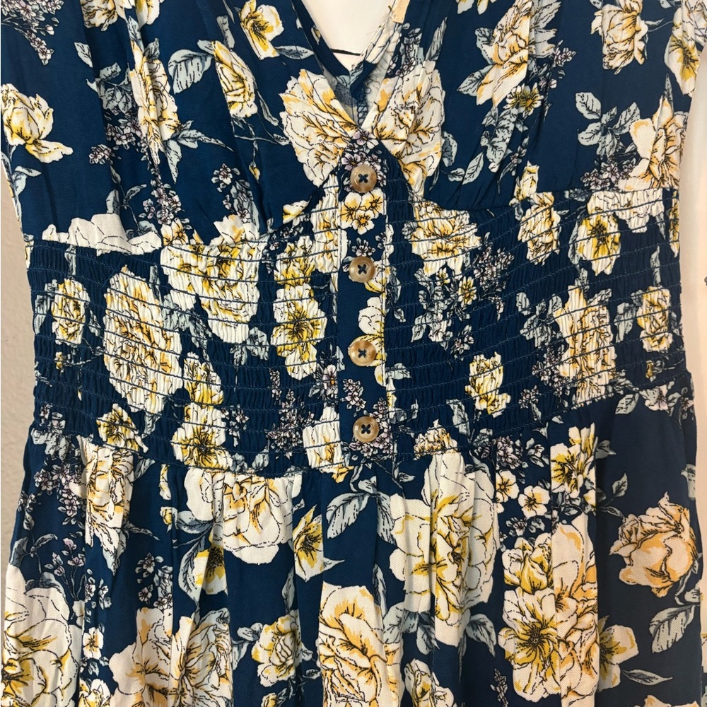 NWT Live to be Spoiled Floral Maxi Dress with Tie Straps - Picture 3 of 8